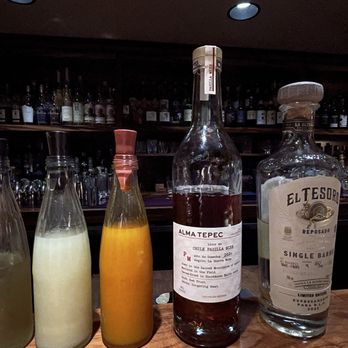 Bar Leather Apron - Cocktail Bars Near Me - Honolulu, Hawaii