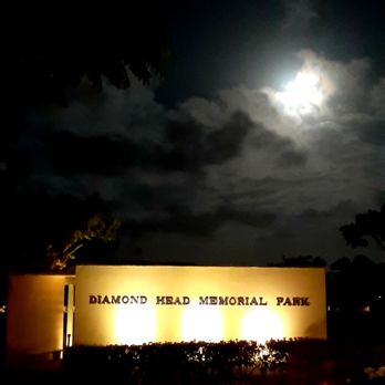 Diamond Head Memorial Park - The sign by the entrance to the park on 18th Ave. - Funeral Services & Cemeteries Near Me - Honolulu, Hawaii Diamond Head Memorial Park - The sign by the entrance to the park on 18th Ave. - Funeral Services & Cemeteries Near Me - Honolulu, Hawaii