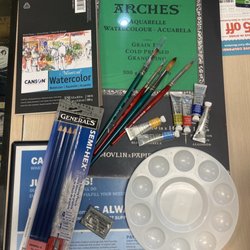 Plaza Artist Materials - Watercolor materials