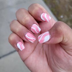 VNAILS - Gel X Manicure
