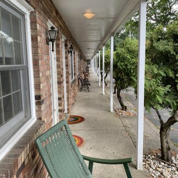 Motel Bear Lake - Breezeway glory - Vacation Rentals Near Me - Bear Lake, Michigan Motel Bear Lake - Breezeway glory - Vacation Rentals Near Me - Bear Lake, Michigan