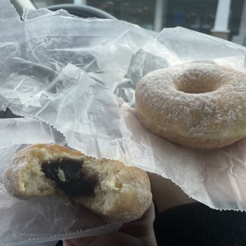 Sunshine Bagel - Jelly donut and sugared donut - Donuts Near Me - Ardsley, New York