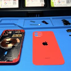 Arafon - iPhone, Samsung, Google Handy Reparatur Freiburg - İPhone 13 Rückseite Glas Reparatur