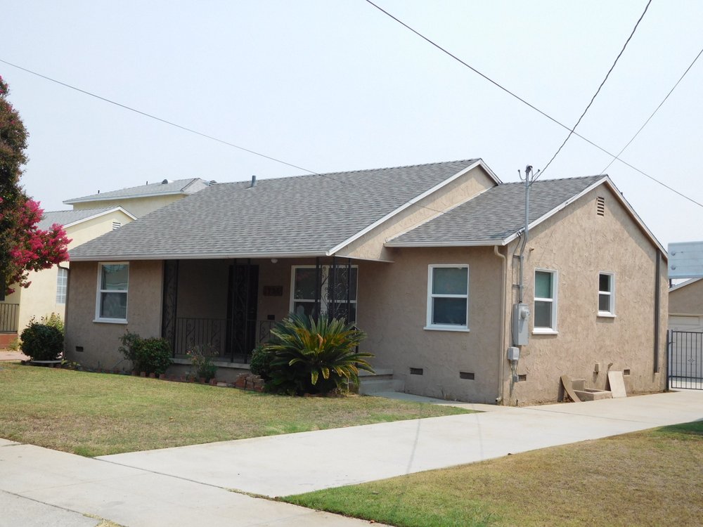 Slide of United Roofing