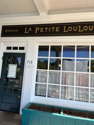 Petite Loulou Crêperie by null
