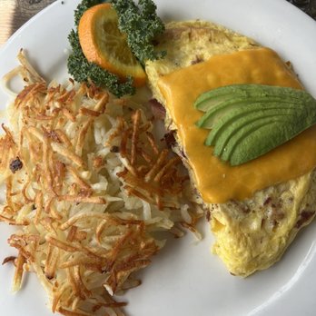 Red Rock Cafe - Omelette - bacon, cheddar cheese, and avocado - Breakfast & Brunch Near Me - Sedona, Arizona Red Rock Cafe - Omelette - bacon, cheddar cheese, and avocado - Breakfast & Brunch Near Me - Sedona, Arizona