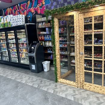 575  Convenient and More - Snack, drinks, atm and cigar - Convenience Stores Near Me - New Rochelle, New York