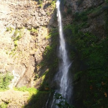Multnomah Falls - The falls. - Hiking Near Me - Bridal Veil, Oregon Multnomah Falls - The falls. - Hiking Near Me - Bridal Veil, Oregon