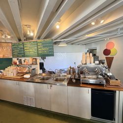 Bobboi Natural Gelato - Setup is cute
