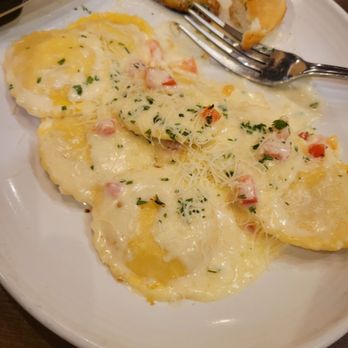 Carrabba's Italian Grill - Lobster Ravioli so delicious almost indescribable. - Italian Near Me - Las Vegas, Nevada Carrabba's Italian Grill - Lobster Ravioli so delicious almost indescribable. - Italian Near Me - Las Vegas, Nevada