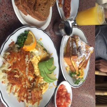 Main Street Cafe - Breakfast & Brunch Near Me - Fallbrook, California
