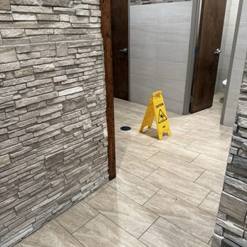 Pilot Dealer - Restroom - Gas Stations Near Me - Corsicana, Texas Pilot Dealer - Restroom - Gas Stations Near Me - Corsicana, Texas