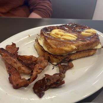 Eggs Up Grill - Seasonal crème brûlée French toast - Breakfast & Brunch Near Me - Garner, North Carolina