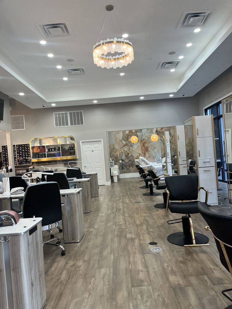 Tipsy Salonbar  Midtown Tampa Image