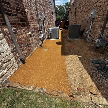 Select Landscaping - right side yard cleanup with fresh decomposed granite and compacted - Landscaping Near Me Select Landscaping - right side yard cleanup with fresh decomposed granite and compacted - Landscaping Near Me
