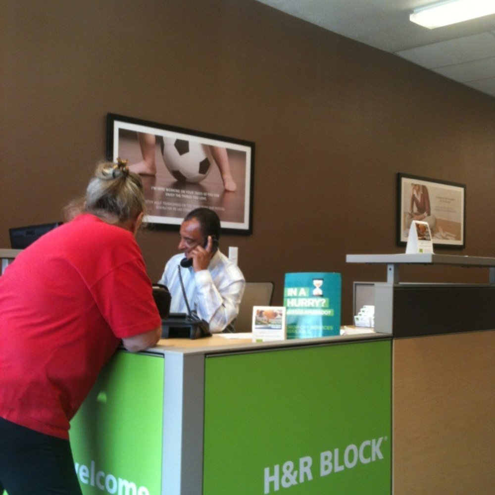 H&R Block - Busy Day on Tax Day:) - Tax Services Near Me - Sunland, California