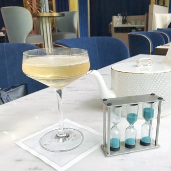 H Tasting Lounge - Lounges Near Me - Vancouver, British Columbia