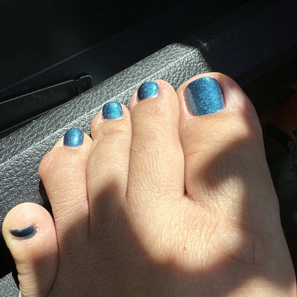 Royal Nails - Blue gel with glitter toe nails - Nail Salons Near Me - Ewa Beach, Hawaii Royal Nails - Blue gel with glitter toe nails - Nail Salons Near Me - Ewa Beach, Hawaii