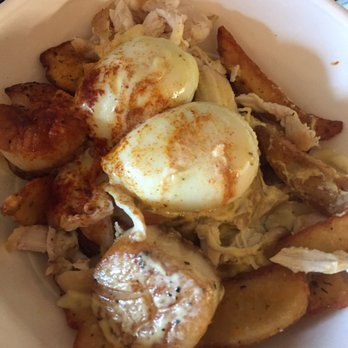 OEB Breakfast - Bridgeland - Hog and Scallop (substituted the bacon for shredded chicken) - Breakfast & Brunch Near Me - Calgary, Alberta