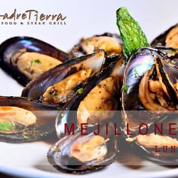 Madre Tierra - MEJILLONES AL VINO BLANCO
Sarteneados con mantequilla, finas hierbas, limón y ajo.