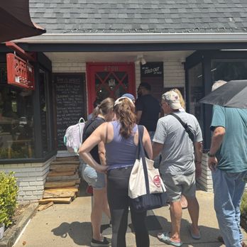 2Fifty Texas BBQ - Long line on a Saturday - Barbeque Near Me - Riverdale Park, Maryland 2Fifty Texas BBQ - Long line on a Saturday - Barbeque Near Me - Riverdale Park, Maryland