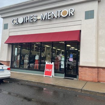 Clothes Mentor South Windsor, CT - The outside - Used, Vintage & Consignment Near Me - South Windsor, Connecticut