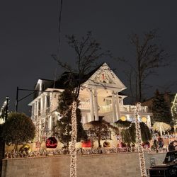 Dyker Heights - Duker Heights