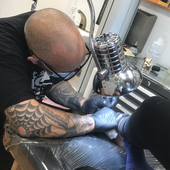 Anchors Aweigh Tattoo - Bryan Kienlen makin magic - Tattoo Near Me - Bradley Beach, New Jersey Anchors Aweigh Tattoo - Bryan Kienlen makin magic - Tattoo Near Me - Bradley Beach, New Jersey