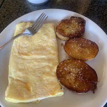 Liliha Bakery - Cheese omelette and potatoes - Bakeries Near Me - Honolulu, Hawaii