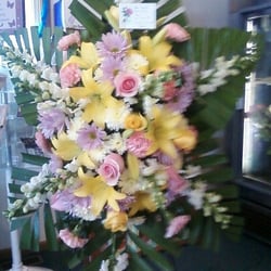 Blooms by Home Akron Florist and Gift Shop