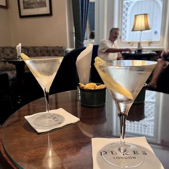 Dukes Bar - Gin martinis - Coffee & Tea Near Me - London, XGL