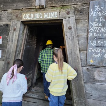 Hangtown Gold Bug Park - Going into the mine - Parks Near Me - Placerville, California