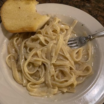 Red Lion Hotel Pendleton - Alfredo with French bread. - Hotels Near Me - Pendleton, Oregon Red Lion Hotel Pendleton - Alfredo with French bread. - Hotels Near Me - Pendleton, Oregon