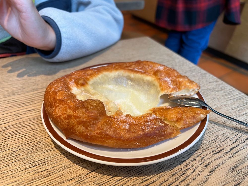 Schmalznudel Café Frischhut