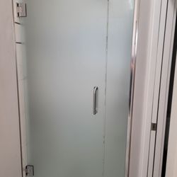Prizm Contracting - Frosted frameless glass shower enclosure