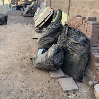 Yuma Junk Haulers - We remove everything from furniture and appliances to yard waste. - Junk Removal & Hauling Near Me - Yuma, Arizona Yuma Junk Haulers - We remove everything from furniture and appliances to yard waste. - Junk Removal & Hauling Near Me - Yuma, Arizona