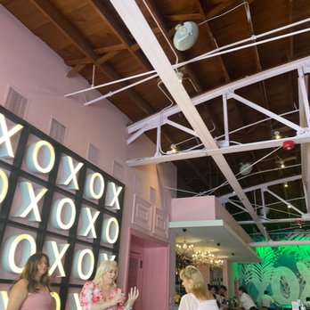 XOXO Dining Room - New American Near Me - Dallas, Texas XOXO Dining Room - New American Near Me - Dallas, Texas