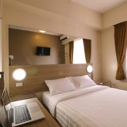 Red Planet Hotel - Double Room