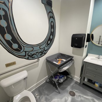Lucky Brunch - Restroom - Breakfast & Brunch Near Me - Sterling Heights, Michigan Lucky Brunch - Restroom - Breakfast & Brunch Near Me - Sterling Heights, Michigan