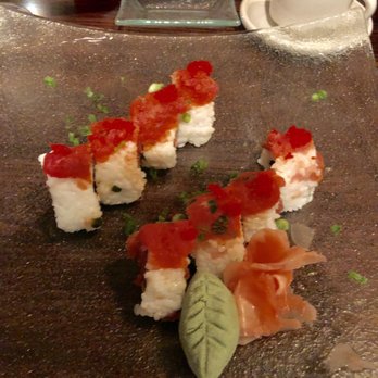 Palisade - Ahi tuna roll - Seafood Near Me - Seattle, Washington