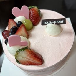 Strawberry cake