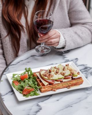 MAISON OFLORE | Restaurant de gaufres à Montréal by null