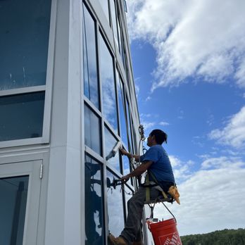 Lider Window Cleaning - High rise
Window cleaning - Window Washing Near Me - Miami, Florida Lider Window Cleaning - High rise
Window cleaning - Window Washing Near Me - Miami, Florida