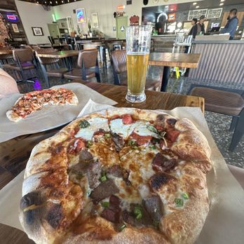 High & Mighty Pizza Joint - Pizza Near Me - Gilroy, California High & Mighty Pizza Joint - Pizza Near Me - Gilroy, California