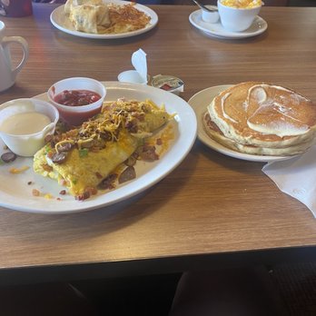 Sunrise Diner - Triple crown omelet and pancakes - Diners Near Me - Brunswick, Georgia Sunrise Diner - Triple crown omelet and pancakes - Diners Near Me - Brunswick, Georgia