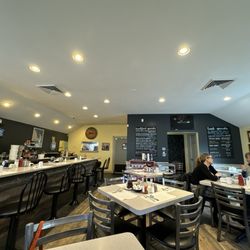 Moonakis Cafe