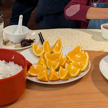 Ming Dynasty - Orange wedges for dessert - Cantonese Near Me - Sacramento, California Ming Dynasty - Orange wedges for dessert - Cantonese Near Me - Sacramento, California