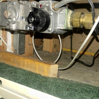 Edelweiss Lodge - Holes in the walls for rodents to get in. - Vacation Rentals Near Me - Mammoth Lakes, California Edelweiss Lodge - Holes in the walls for rodents to get in. - Vacation Rentals Near Me - Mammoth Lakes, California