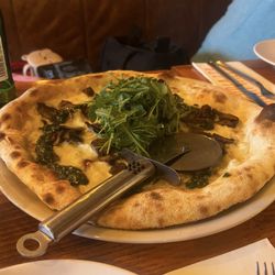 Barpiazza - Mushroom and white sauce pizza