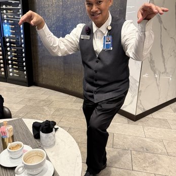 United Polaris - Airport Lounges Near Me - Los Angeles, California United Polaris - Airport Lounges Near Me - Los Angeles, California